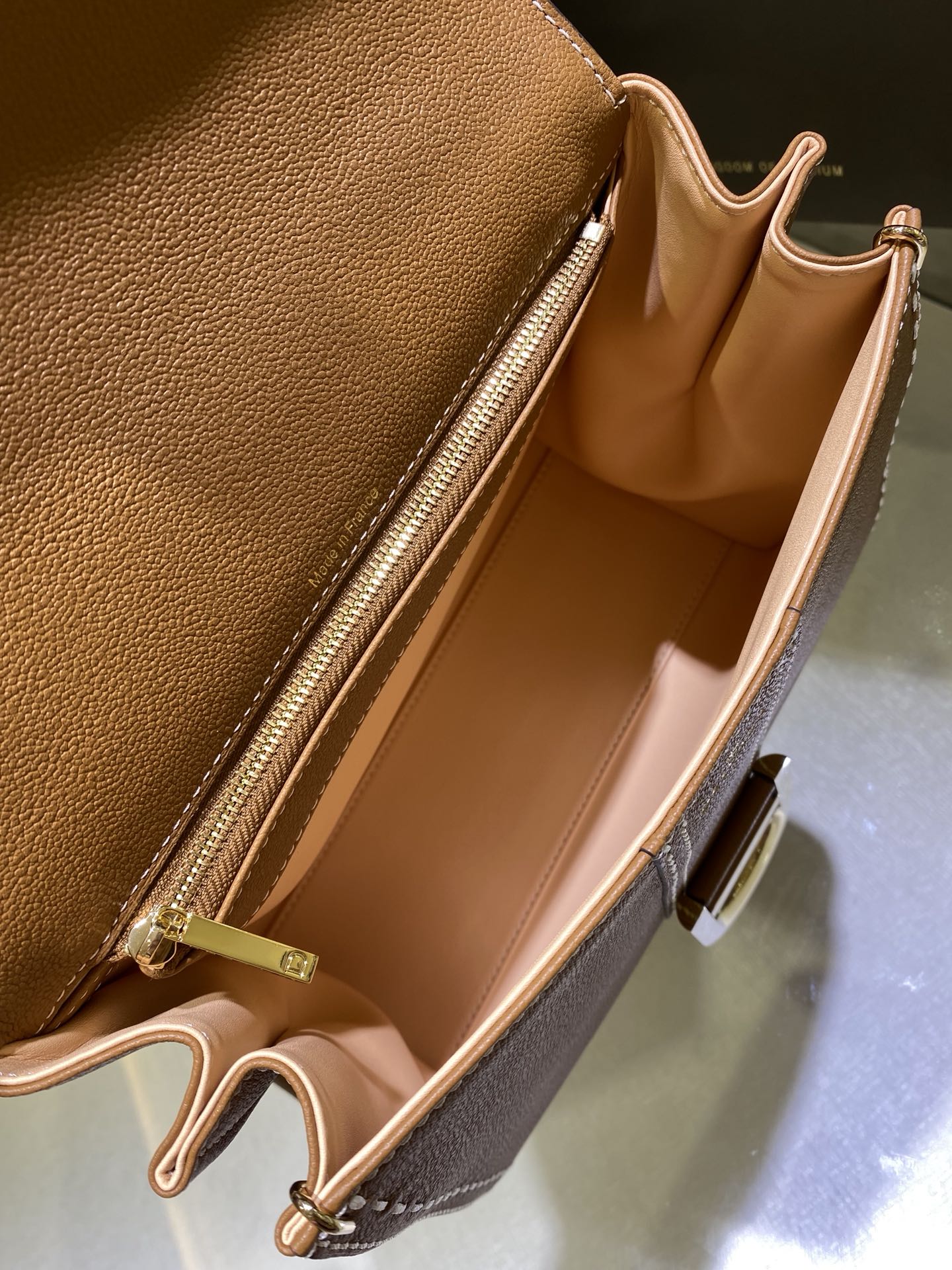 델보 브리앙 PM 박스백